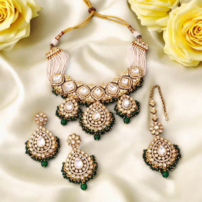 Emerald Bhavya Kundan Jewellery Set