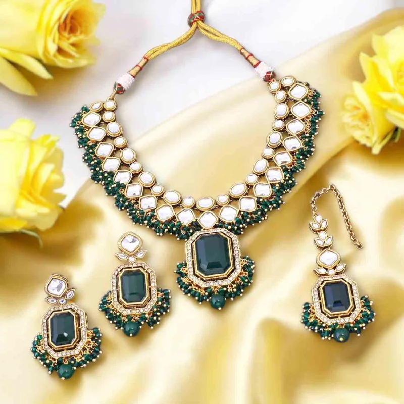 Emerald Kuntala Kundan Jewellery Set