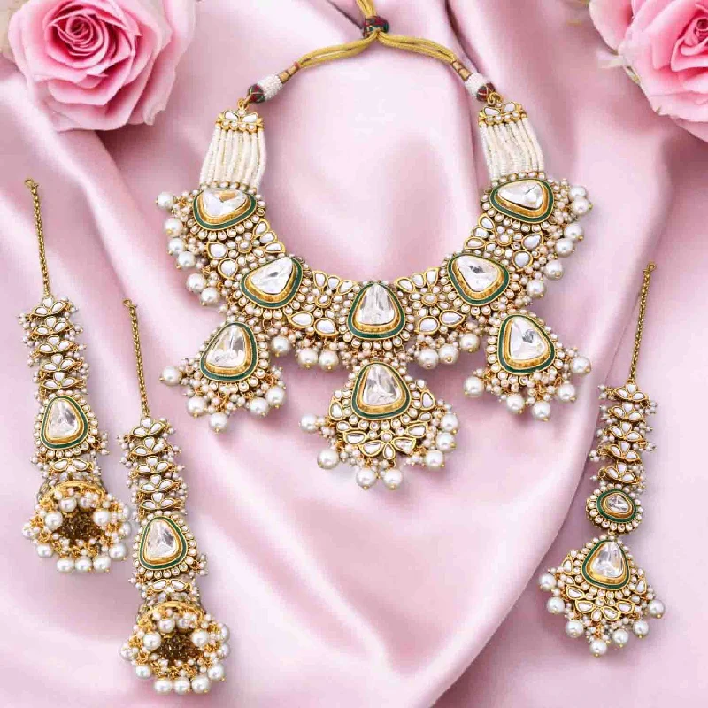 Ivory Runali Kundan Jewellery Set