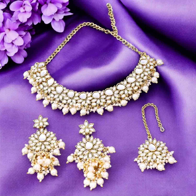 Ivory Alvita Kundan Jewellery Set