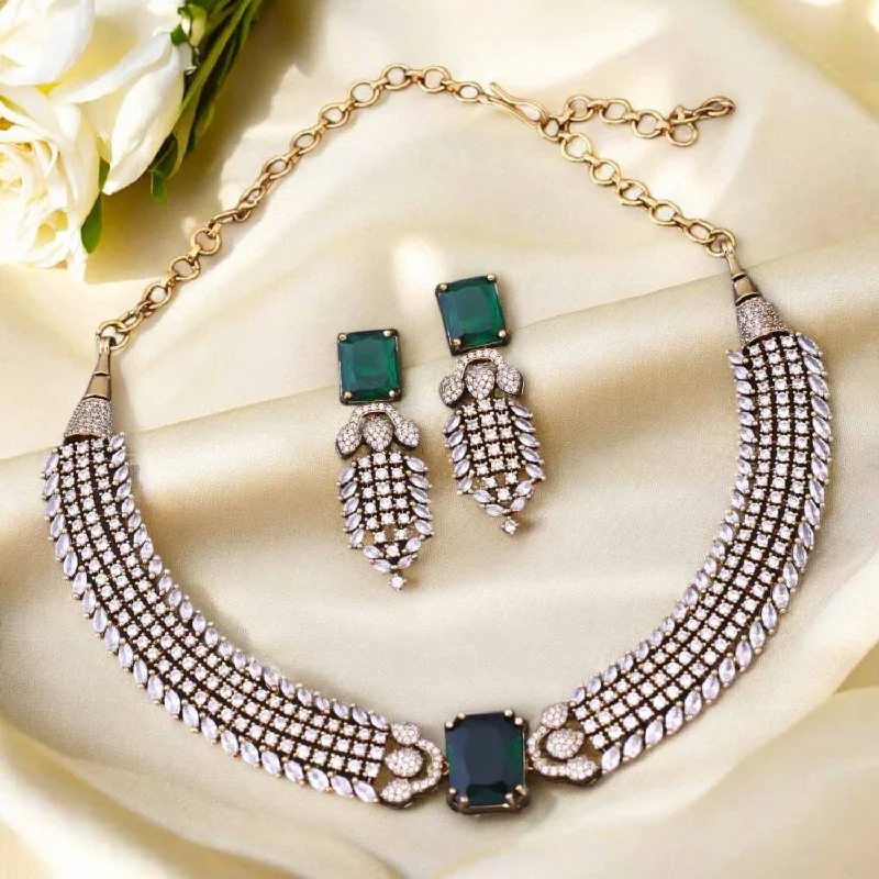 Emerald Edita Victorian Jewellery Set - New Arrival