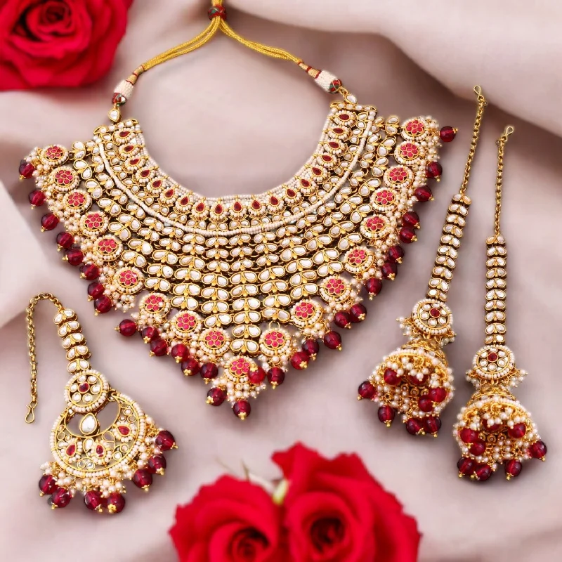 Rani Aarya Kundan Jewellery Set