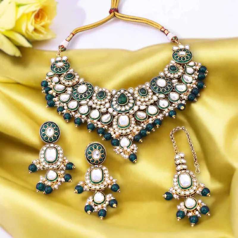 Emerald Malyavanti Kundan Jewellery Set