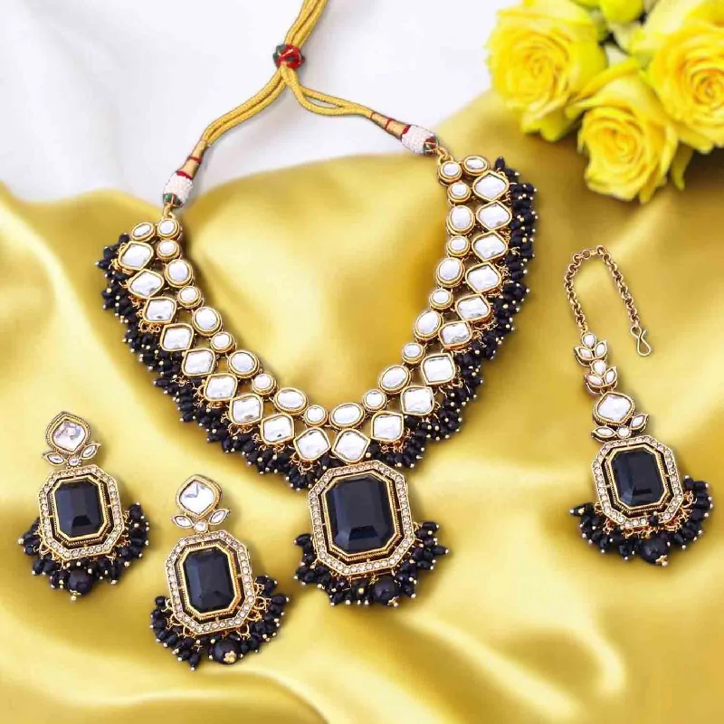 Jet Kuntala Kundan Jewellery Set