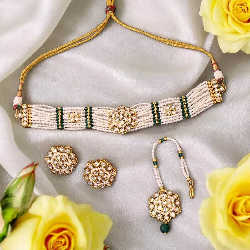 Emerald Janvi Kundan Jewellery Set