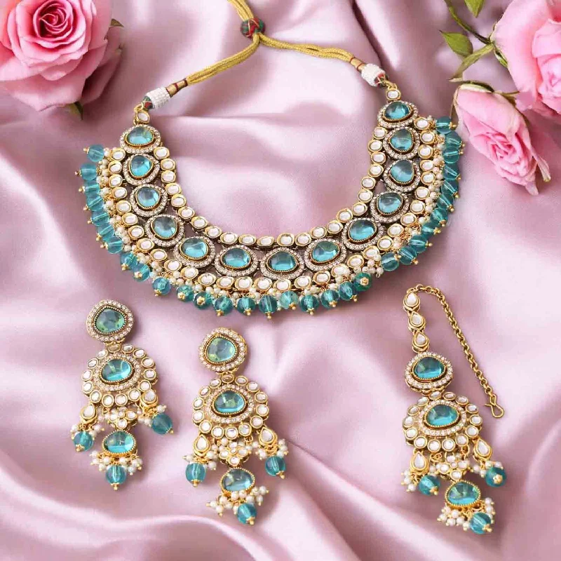 Rama Nikhina Kundan Jewellery Set