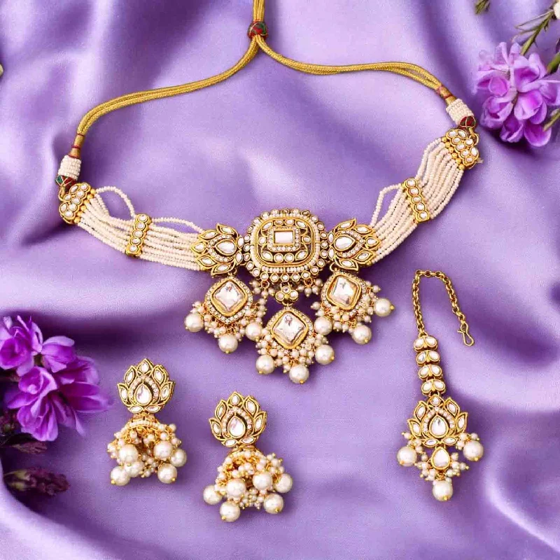 Ivory Aashi Kundan Jewellery Set