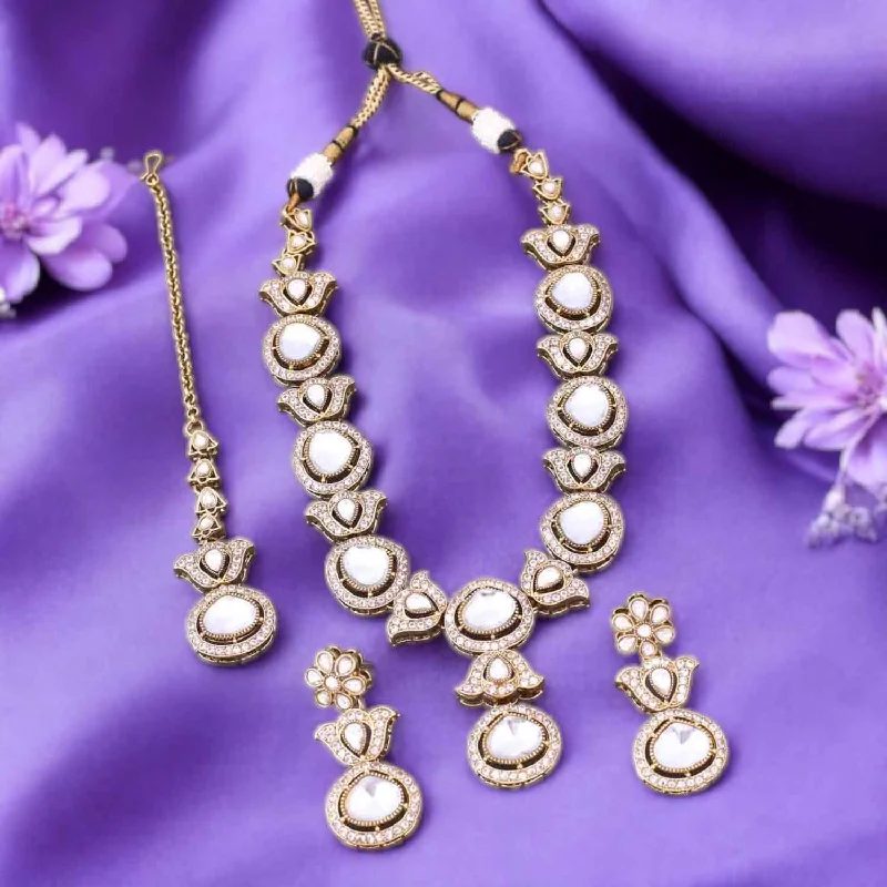 Ivory Kirsty Victorian Jewellery Set- New Arrival