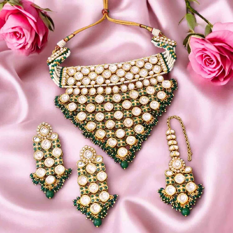 Emerald Urmisha Kundan Jewellery Set