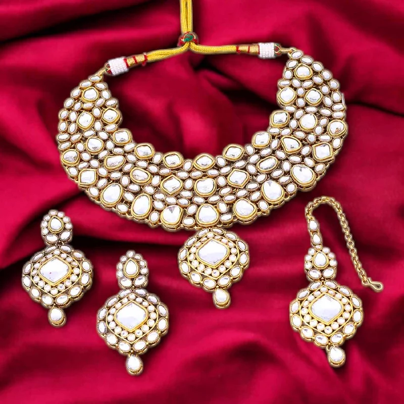 Ivory Priyamvada Kundan Jewellery Set