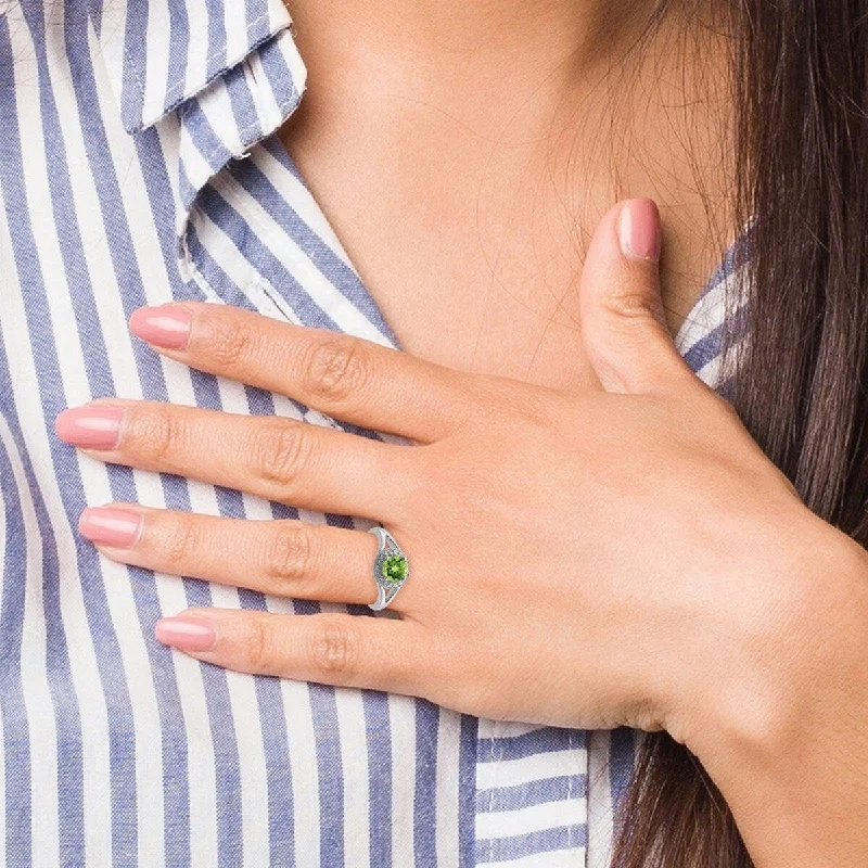 Curata 925 Sterling Silver Polished Diamond and Peridot Ring